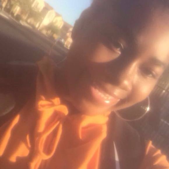 Meet your Posher, Alissa - Picture 1 of 1